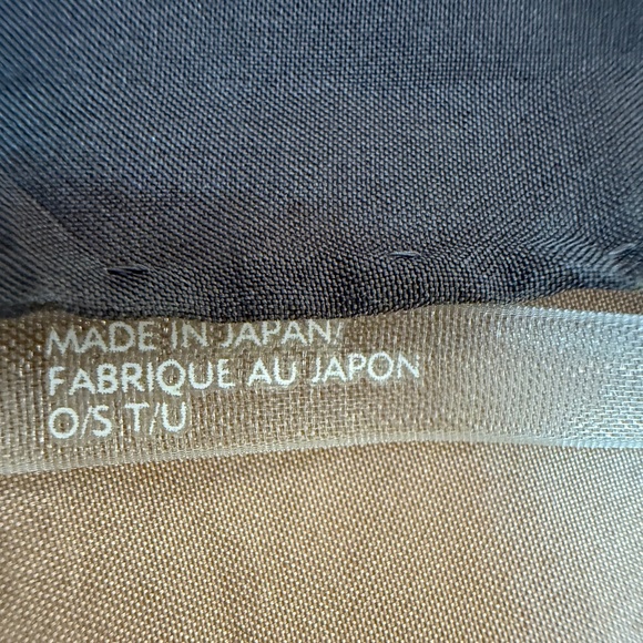 Eileen Fisher Silk Scarf 🇯🇵 – Made in Japan, Hand Rolled Edges, 17.5" x 74" - Picture 8 of 9